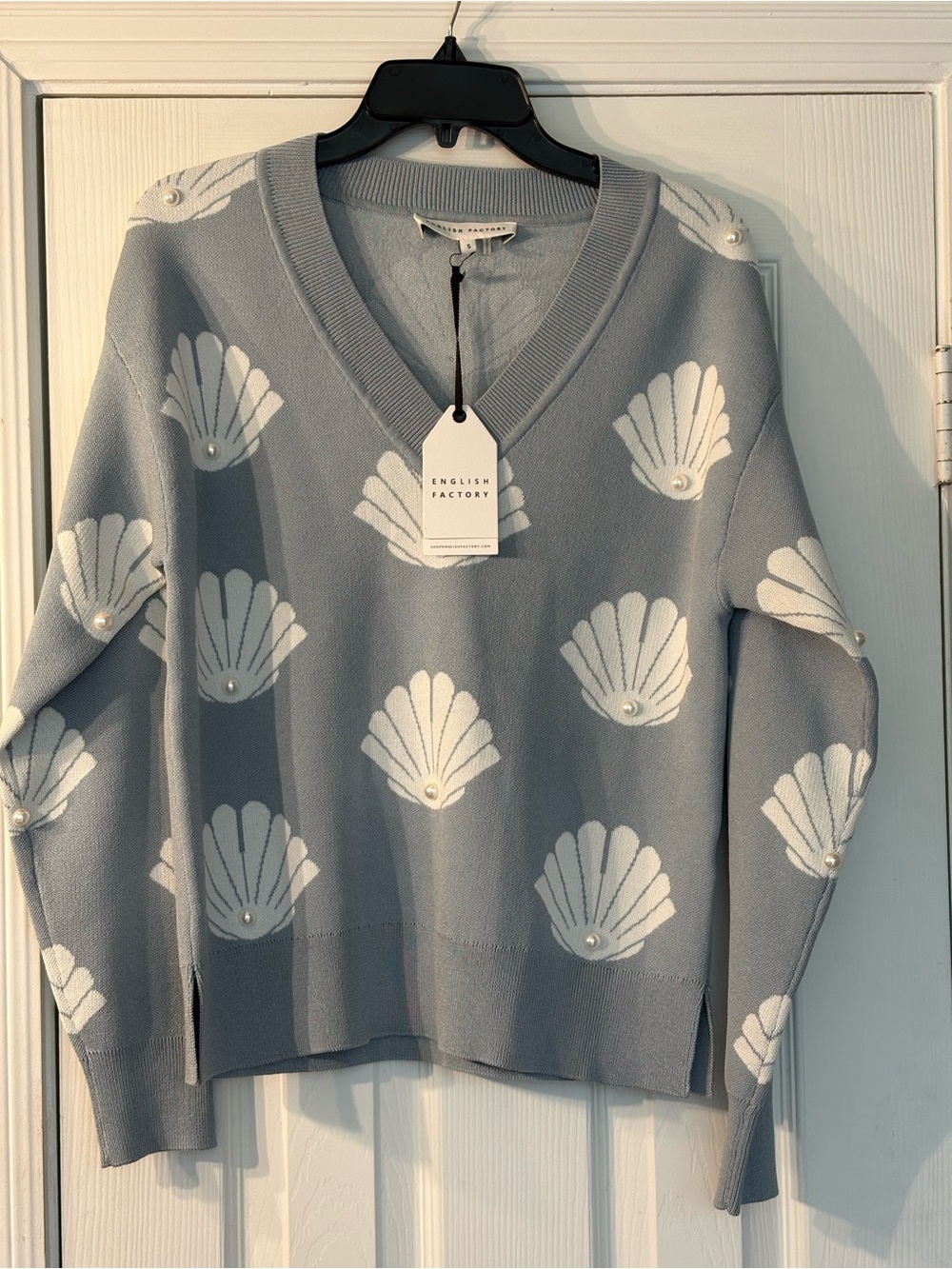 English Factory Light Blue Shell-Pattern V-Neck Sweater NWT Size S